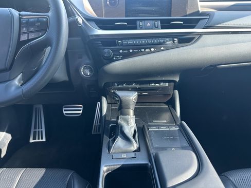 Used 2019 Lexus ES 350 F Sport w/ Accessory Package 2 FWD image 12