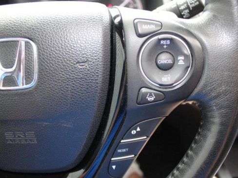 Used 2017 Honda Pilot Elite image 33