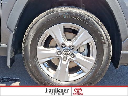 Certified 2024 Toyota RAV4 XLE w/ Convenience Package AWD/4WD image 8
