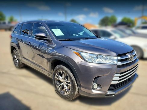 Used 2019 Toyota Highlander Plus image 19