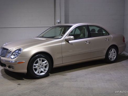 Used 2004 Mercedes-Benz E 320 Sedan image 27