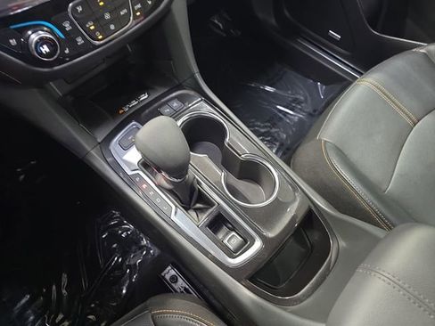 Used 2024 Chevrolet Equinox Premier AWD/4WD image 27