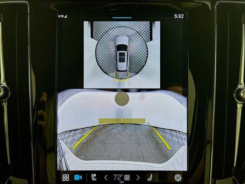 Used 2025 Volvo V60 B5 Cross Country Ultra w/ Climate Package image 14