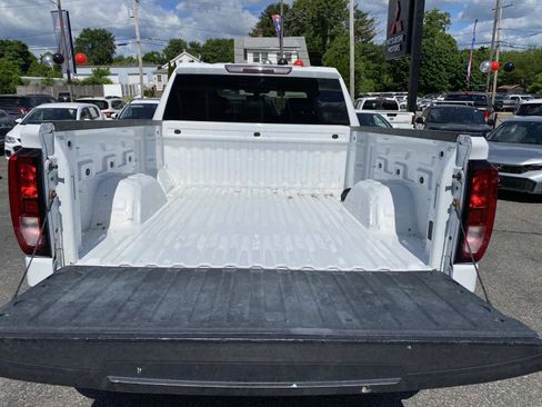 Used 2021 GMC Sierra 1500 4x4 Crew Cab w/ Sierra Value Package image 6