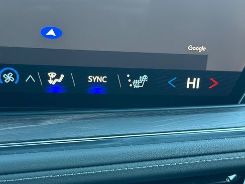 Certified 2025 Chevrolet Tahoe Z71 image 31