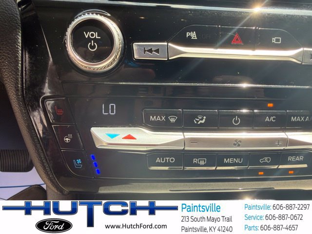 Used 2021 Ford Explorer Limited w/ Equipment Group 301A AWD/4WD image 33