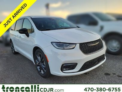 Certified 2026 Chrysler Pacifica Select