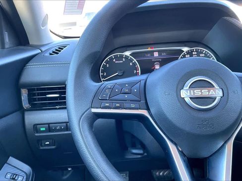 Used 2024 Nissan Sentra SV image 23