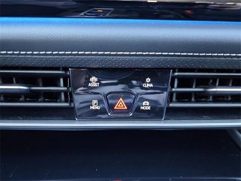 Used 2024 Volkswagen Atlas SEL image 23