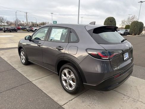 Used 2023 Honda HR-V LX image 7