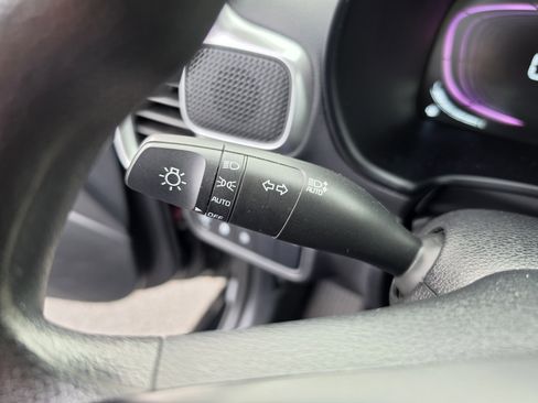 Used 2024 Kia Soul LX w/ Option Group 015 FWD image 22