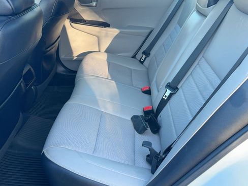 Used 2017 Toyota Camry SE image 14