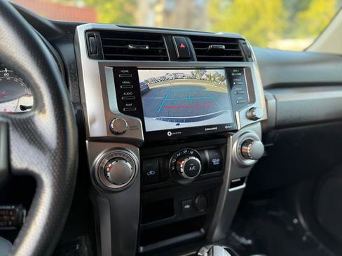 Used 2020 Toyota 4Runner SR5 Premium image 22