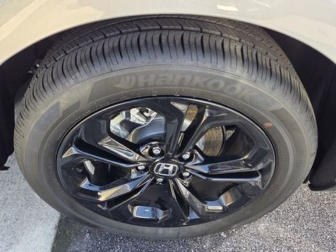 Used 2025 Honda Accord SE image 11