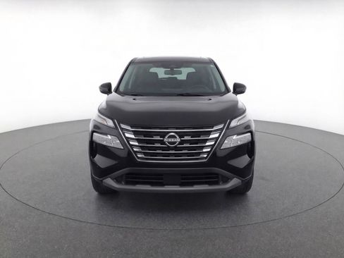 Used 2025 Nissan Rogue SV FWD image 2