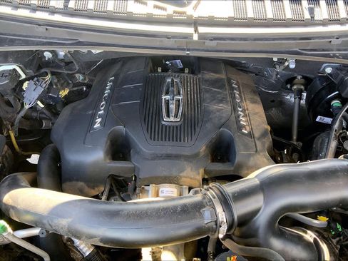 Used 2019 Lincoln Navigator Black Label w/ Cargo Package image 32