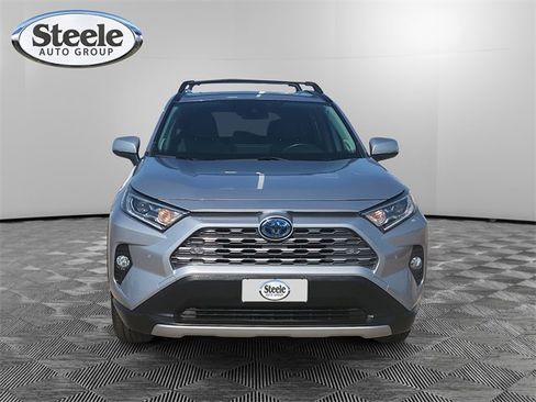 Used 2019 Toyota RAV4 Limited image 8