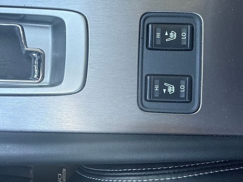 Used 2023 Nissan Murano SV w/ SV Midnight Edition Package FWD image 3