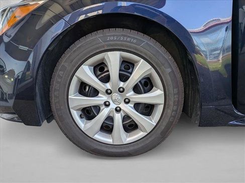 Certified 2025 Toyota Corolla LE FWD image 13