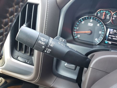 Used 2018 GMC Sierra 1500 SLT image 16