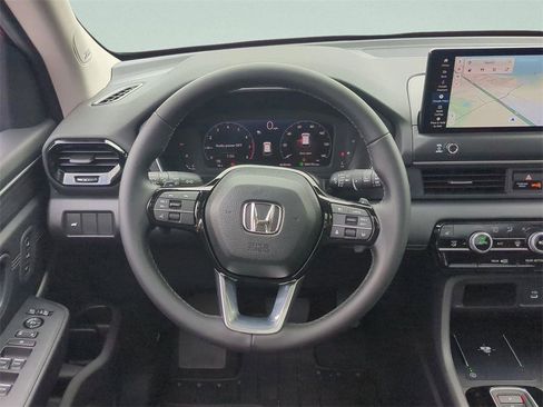 New 2026 Honda Pilot Touring image 16