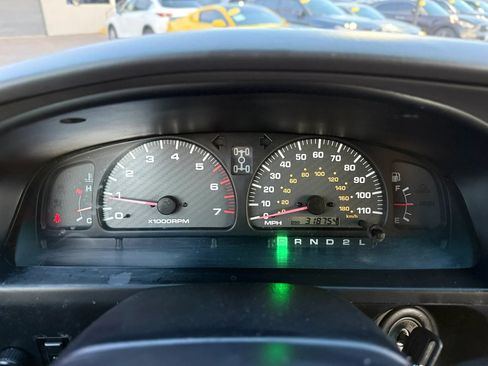 Used 2002 Toyota 4Runner SR5 AWD/4WD image 27