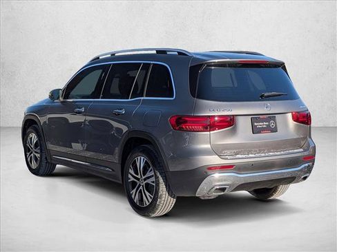 New 2026 Mercedes-Benz GLB 250 4MATIC image 8