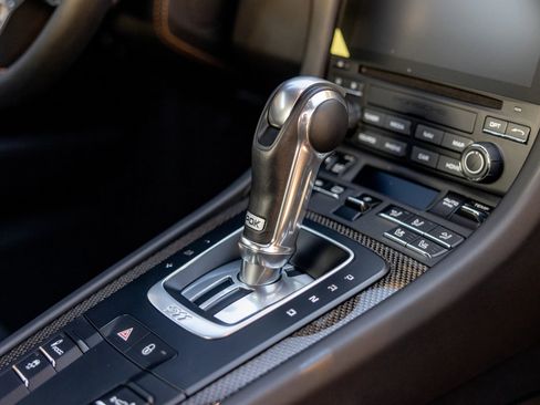 Used 2018 Porsche 911 Turbo S image 18