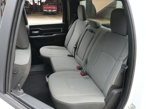 Used 2024 RAM 3500 Big Horn AWD/4WD image 18
