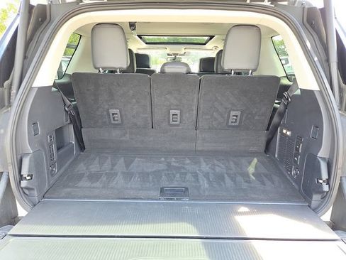 Used 2025 Ford Expedition Platinum AWD/4WD image 32