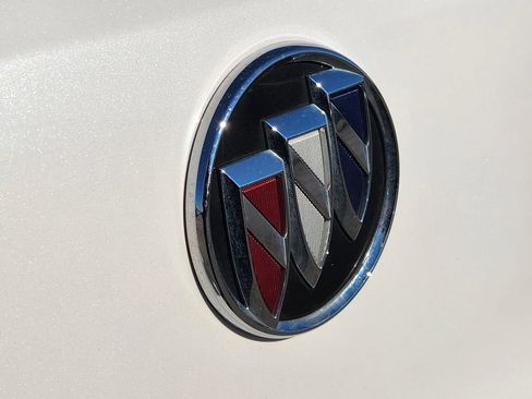 Used 2023 Buick Encore GX Select w/ Sport Touring Package image 11