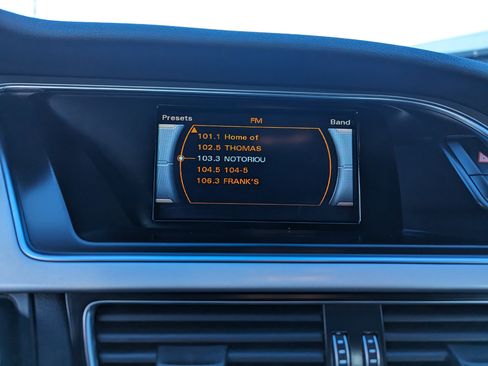 Used 2016 Audi A4 2.0T Premium image 21