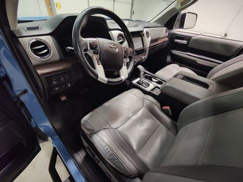 Used 2019 Toyota Tundra Limited w/ Limited Premium Package image 25