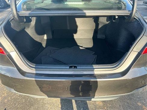 Certified 2018 Toyota Camry LE image 23