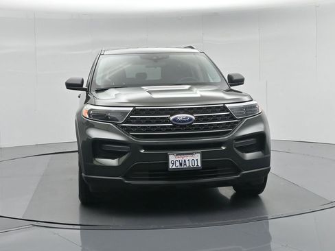Certified 2022 Ford Explorer XLT image 30