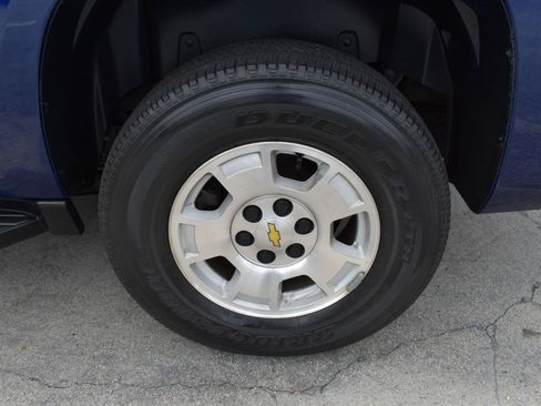Used 2013 Chevrolet Avalanche LS RWD image 30