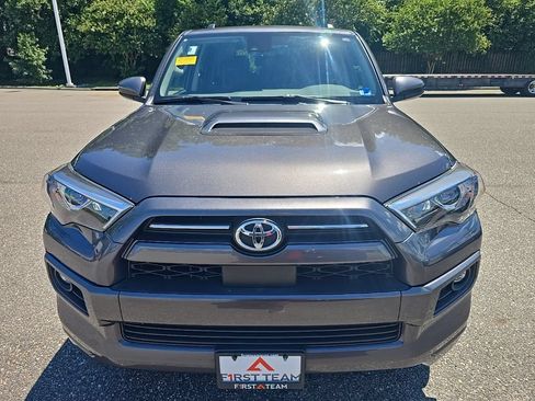 Used 2022 Toyota 4Runner TRD Sport AWD/4WD image 2