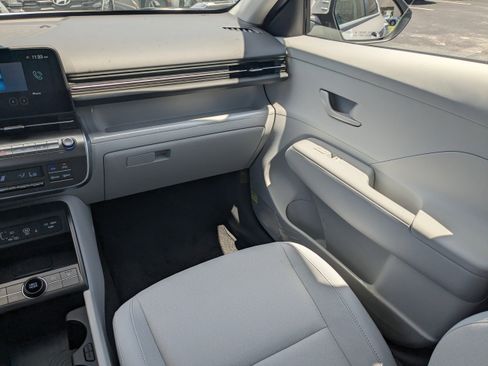 New 2025 Hyundai Kona SEL image 15