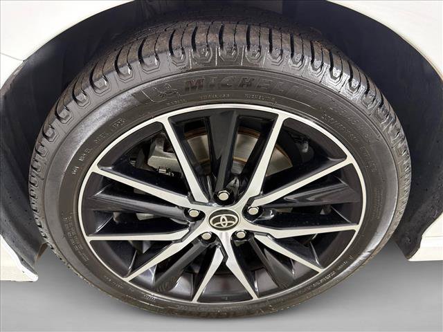 Used 2023 Toyota Camry SE FWD image 11