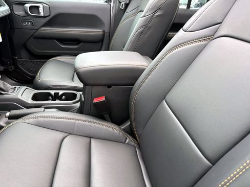 New 2026 Jeep Wrangler Unlimited Sahara image 9