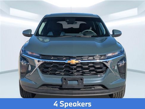 Used 2026 Chevrolet Trax LS w/ LS Convenience Package FWD image 11
