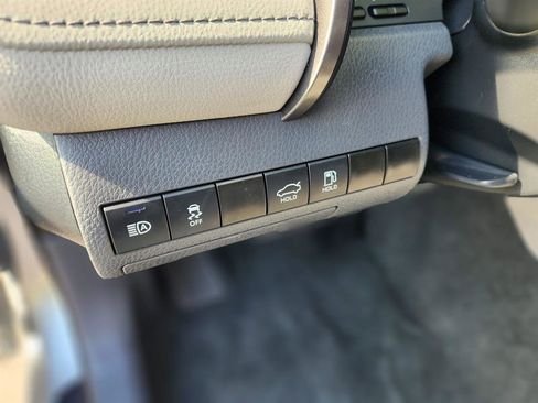 Used 2024 Toyota Camry SE image 26