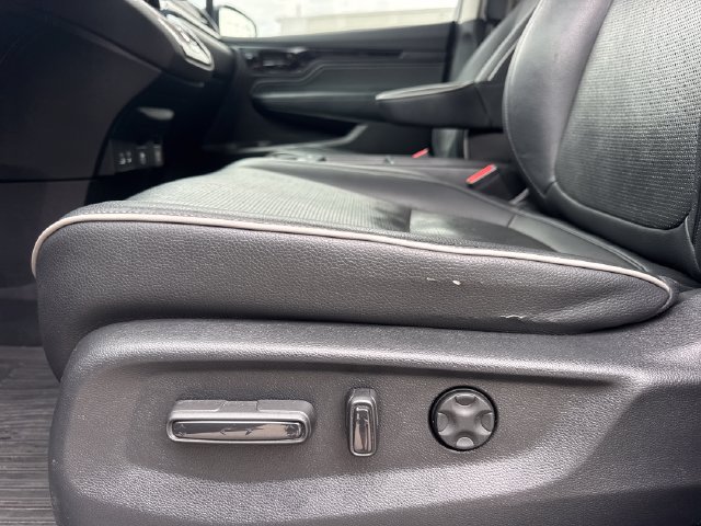 Used 2025 Honda Odyssey Elite image 21
