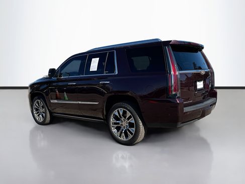 Used 2017 Cadillac Escalade Premium Luxury image 5