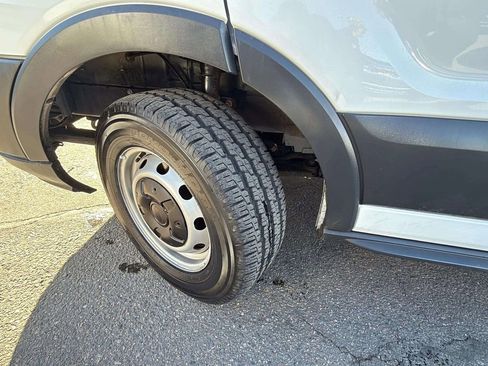 Used 2018 Ford Transit 250 250 image 17