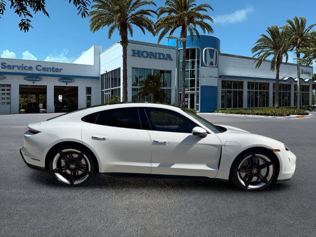 Used 2020 Porsche Taycan 4S AWD/4WD image 9