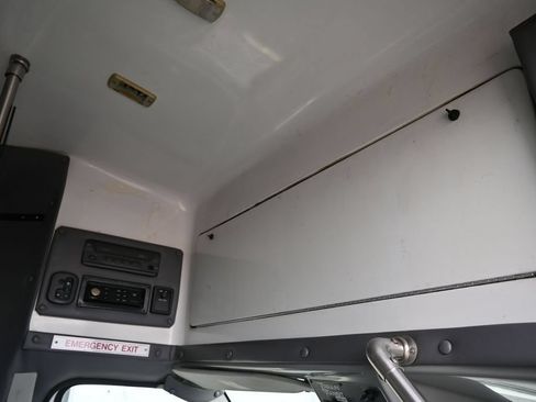 Used 2003 Ford E-450 and Econoline 450 RWD image 18