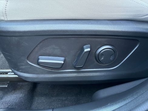 Used 2025 Hyundai Tucson SEL image 22