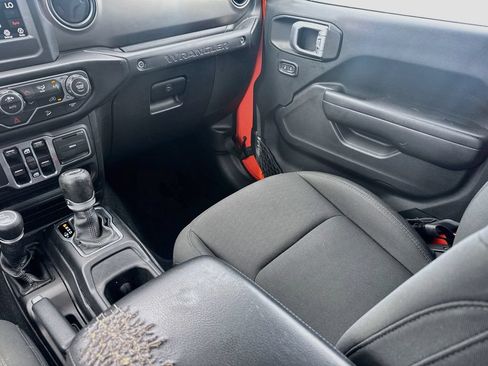 Used 2018 Jeep Wrangler Unlimited Sport S AWD/4WD image 25