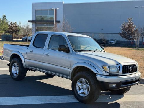 Used 2001 Toyota Tacoma 4x4 Double Cab image 2